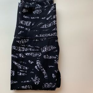 Lululemon high rise wunder under cropped